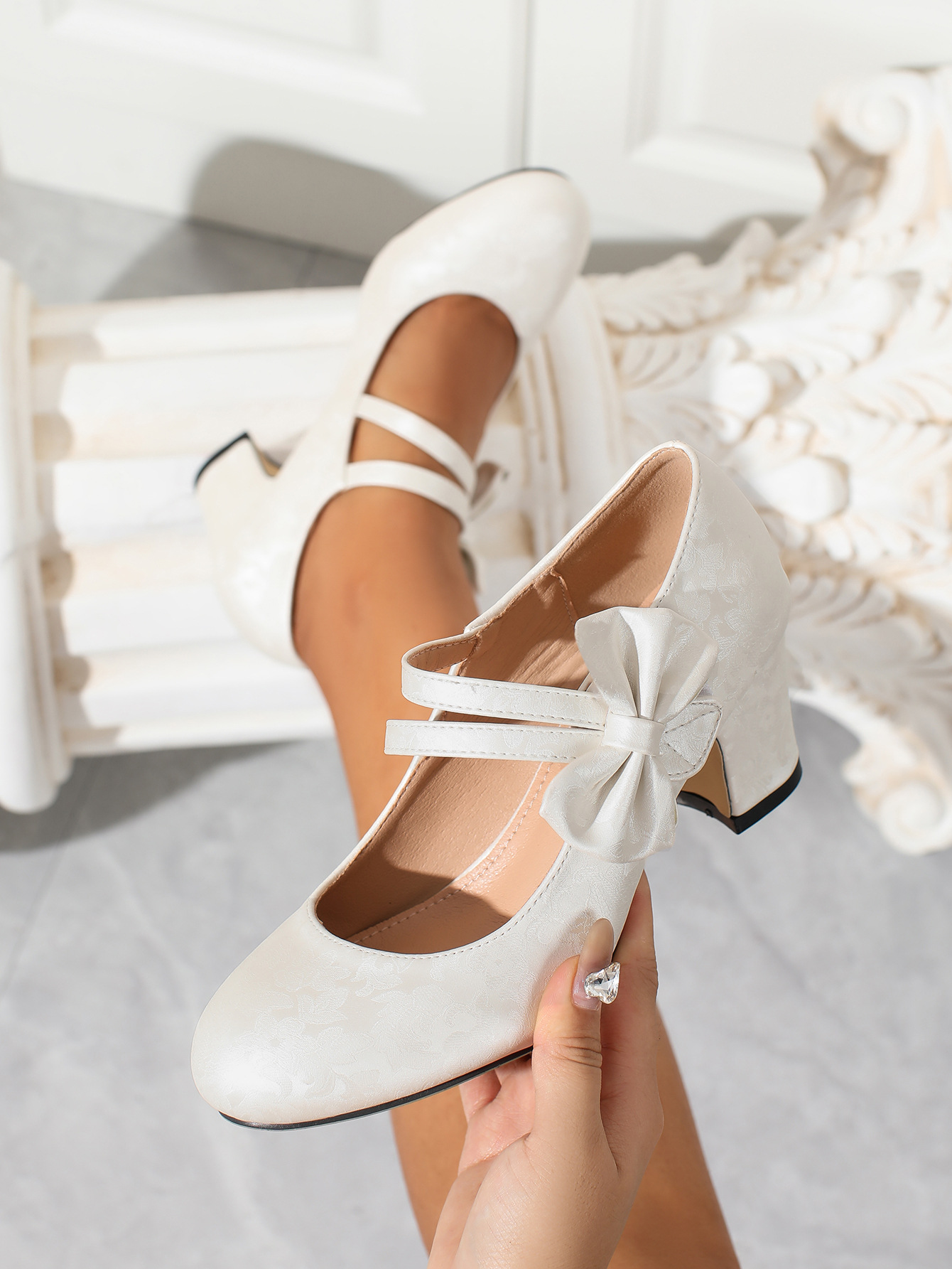Large size women's shoes bow M - đánh giá và giá Women Formal Office Wear Shoes